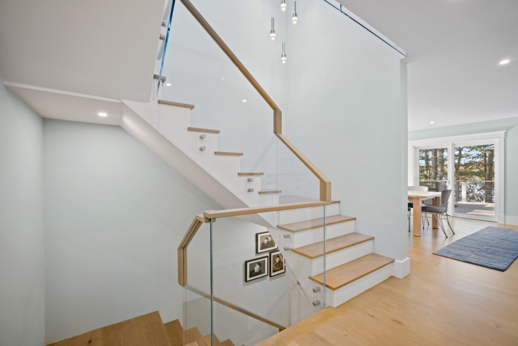 glass staircase safety rail